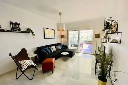 Apartamento En Primera Linea De Playa Nerja Spain